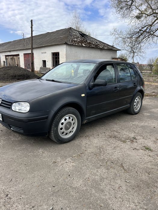 Гольф 4 в чудовому стані 1.9 простий