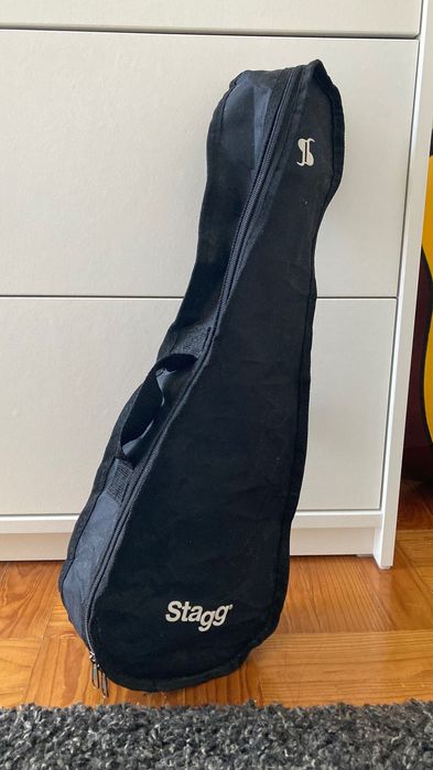 Ukelele Stagg preto