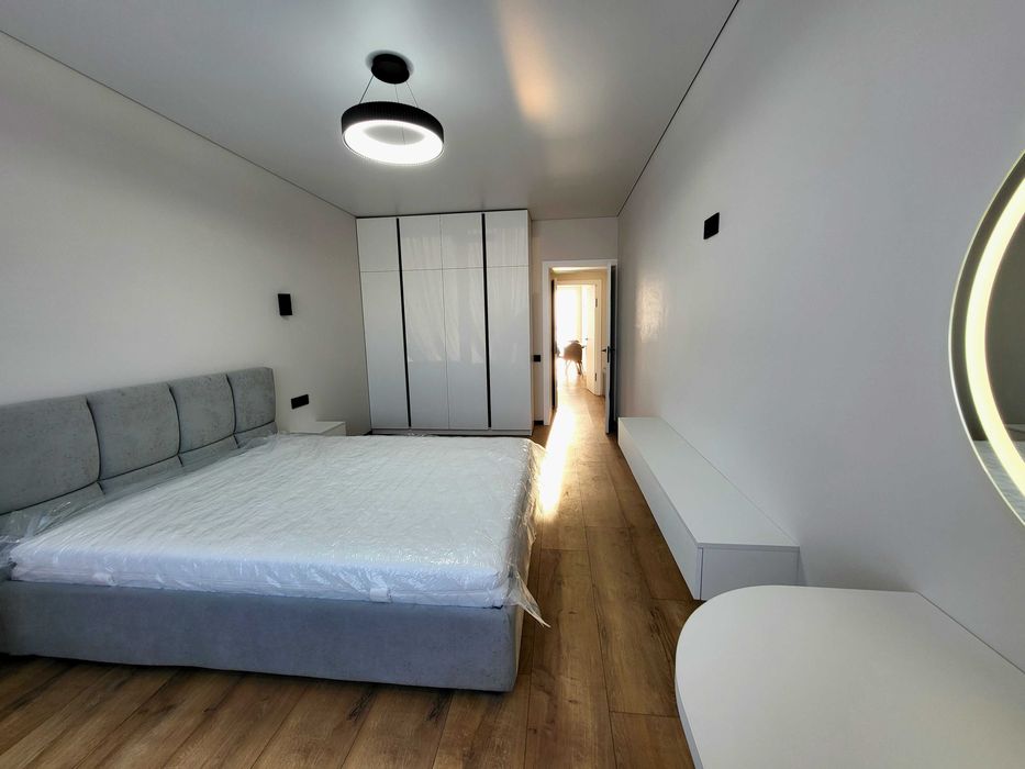 Квартира 50 м2 в новобудові з ремонтом, меблями і технікою