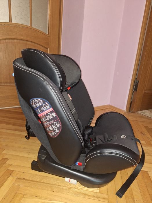 Дитяче  автокрісло