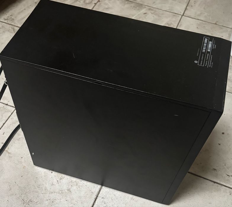 Vendo pc fixo (torre, ecrã e teclado)