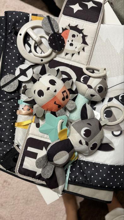 Розвиваючий килимок tiny love нічна галявина