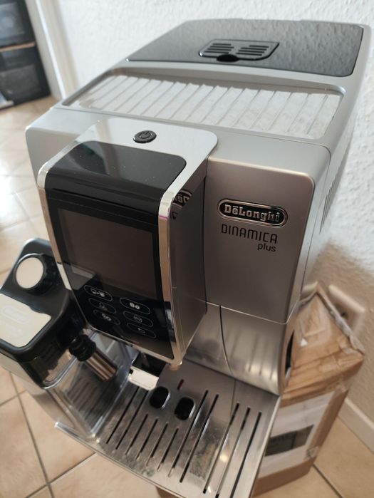 Кавомашина Delonghi Dinamica Plus