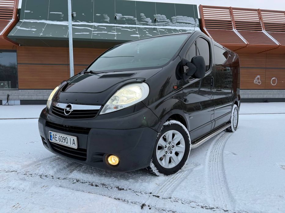 Opel Vivaro 2007 пассажир