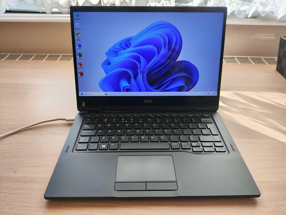 Dell Latitude 7390 2in1 laptop