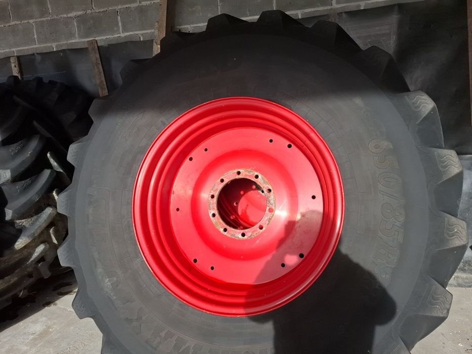 Kola fendt 650/85/38 za komplet  6.0.9.7.3.8.9.5.4