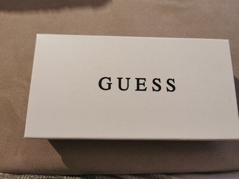 Carteira GUESS nova