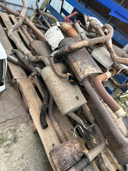 Резонатор выхлопная труба глушник Nissan Pathfinder R51 Navara D40