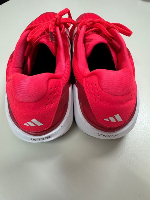 Adidas Ténis numero 43