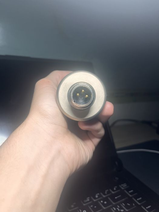 Студійний конденсаторний мікрофон SE2200-А