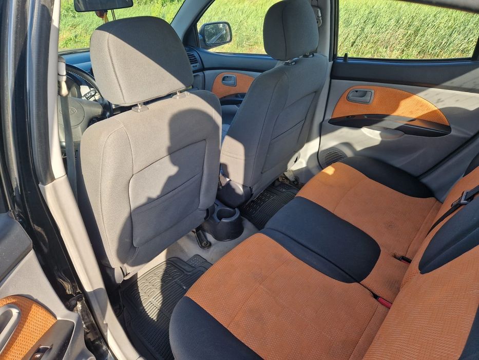 КІА Picanto 2004 року, 1.1 бензин, механіка.