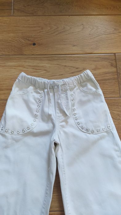 Білі джинси-палаццо від Zara