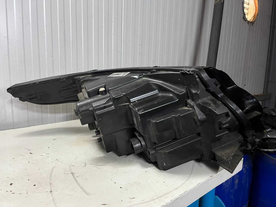 Farol Esquerdo Range Rover vogue l405 xenon