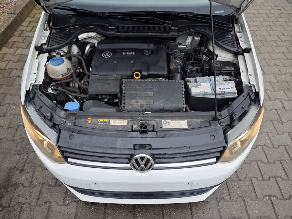 VW Polo Trendline 1.4 TDI model 2017 tempomat front assist EURO 6