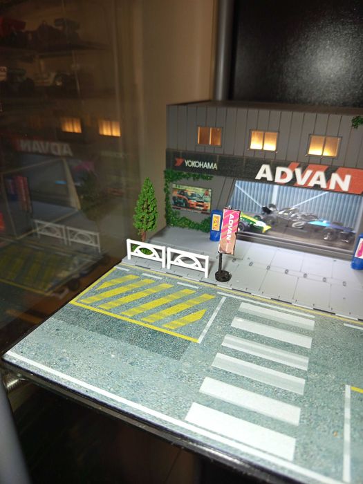 Diorama 1/64 Magic City Yokohama Advan