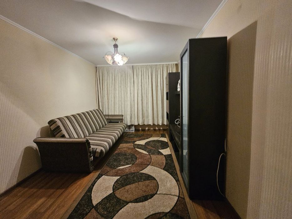 Беремо на місяць Оренда трьохкімнатної квартири по Довженко