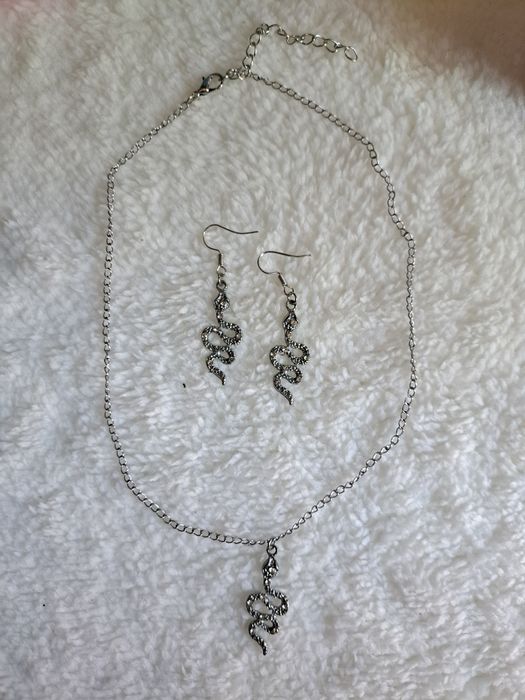 Bijuteria/ pulseiras/ colares/ brincos