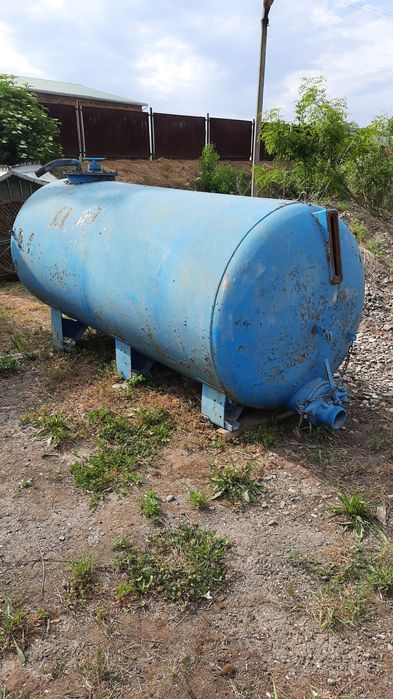 Газ 53 з бочкою для води