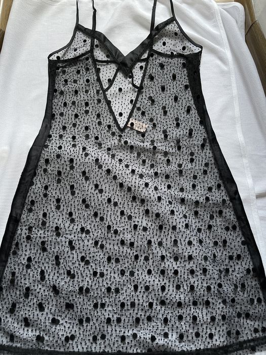 Спідня білизна жіноча