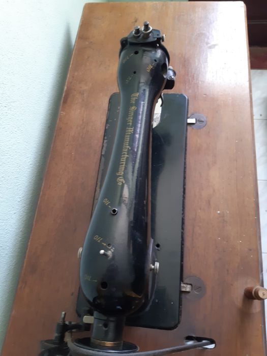 Máquina de costura singer