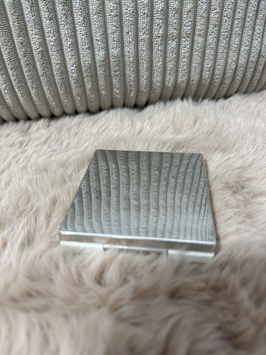 róż rozświetlający Clinique Fresh Bloom Allover