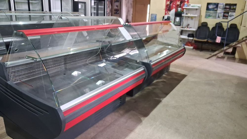 Вітрини холодильні.