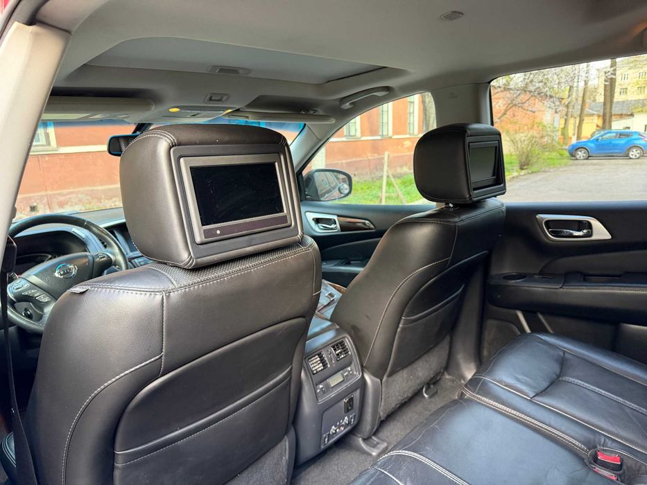 Nissan Pathfinder 2.5 гибрид  (R52)
