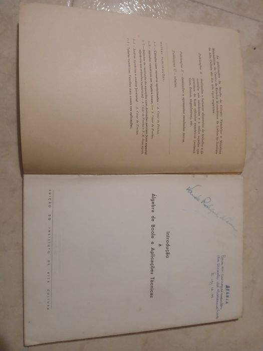 Introdução à álgebra de boole e aplicações técnicas. César de Freitas.