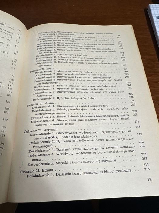Ćwiczenia laborat. z chemii ogólnej, metody półmikro. Praca zbiorowa.