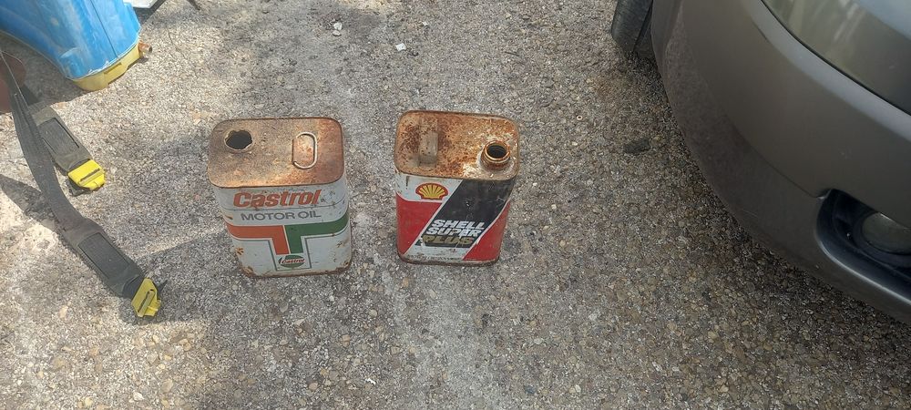 Latas antigas shell e castrol