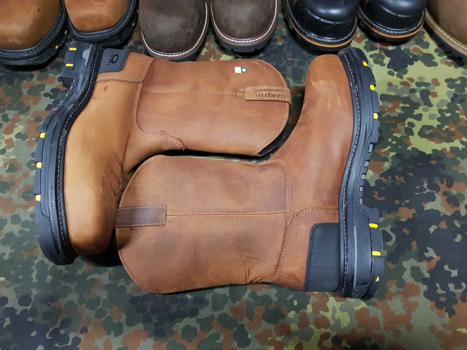Buty robocze DAKOTA rozm 44 wkł 30 cm