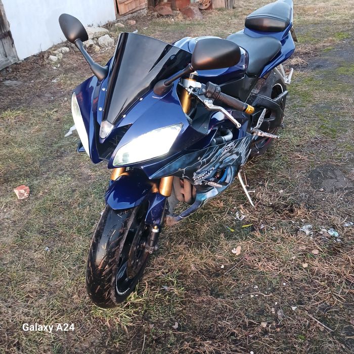 Yamaha YZF R6 600см²