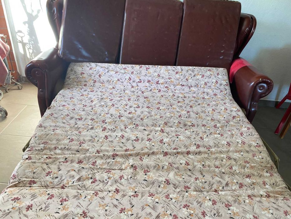 Sofá cama robusto