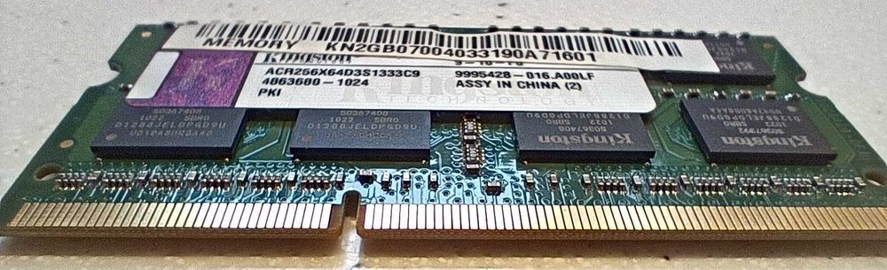 Kingston pamięć RAM 2 GB DDR3. Do laptopów.