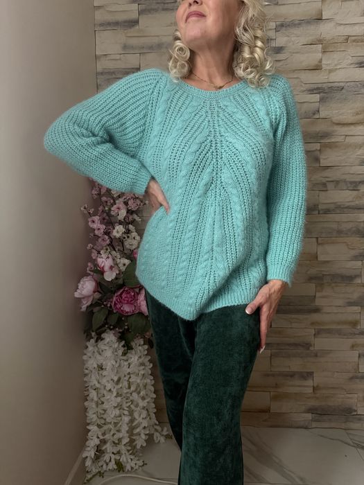 Sweter warkocze mietowy .
