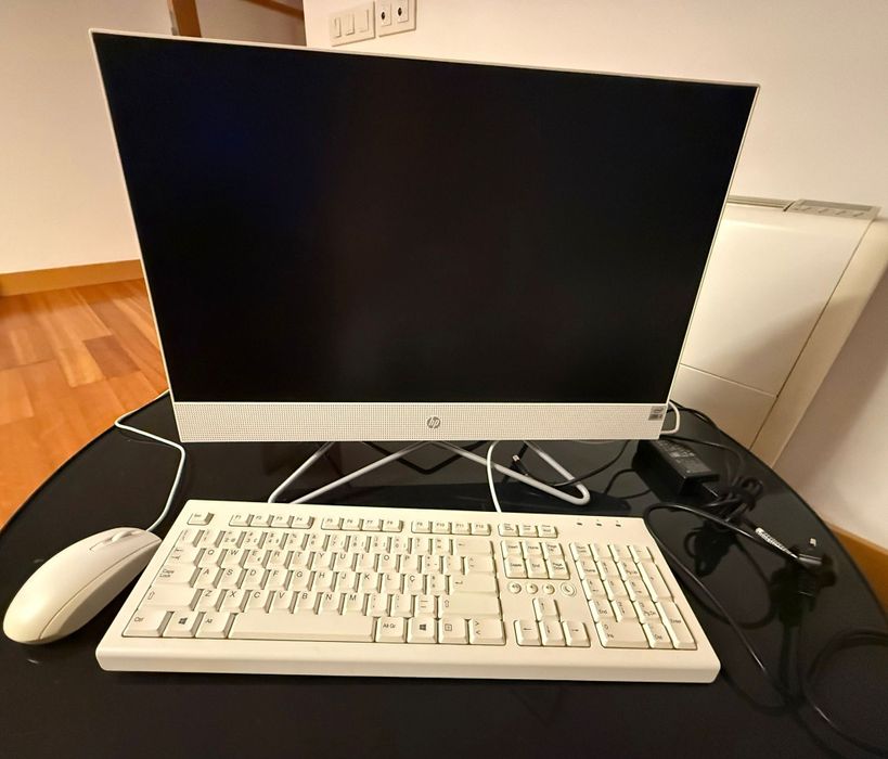 Computador HP sem uso.