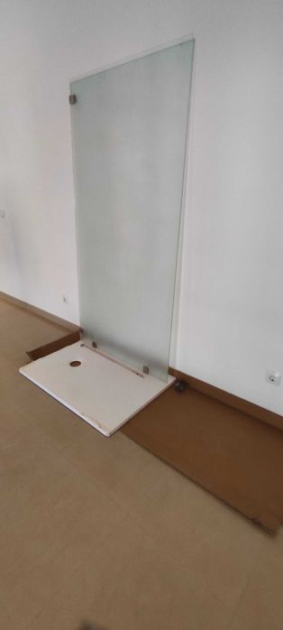 Base de duche com painel de vidro 70x100