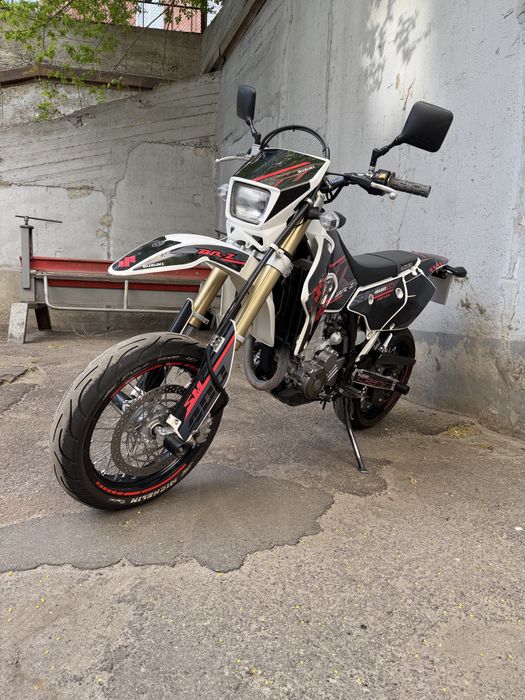 Suzuki DR Z400SM