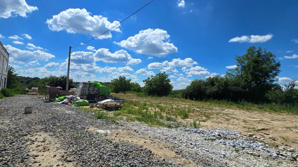 Продам ділянку в Зарванцях 9052