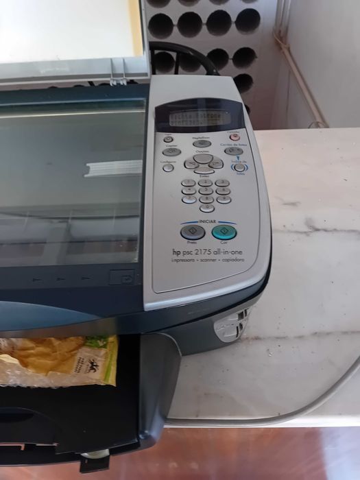 Vendo  3 impressora e 2 dvds hp 2