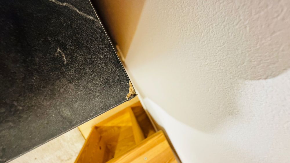 Aparador efeito mármore preto