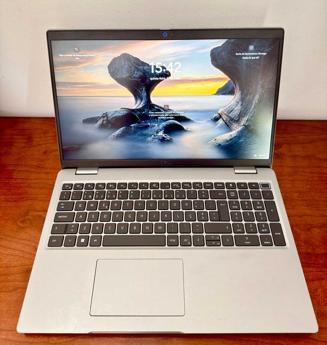 Dell Latitude 5540|15.6"FullHD|i5-1335u c/10Cores!|16b Ram|Ssd 512Gb|