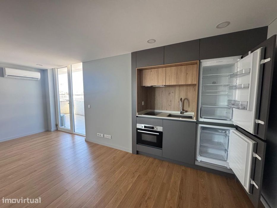 T0 moderno no centro de Aveiro.