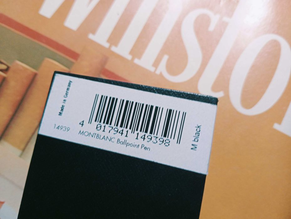 Montblanc por 150 euros ,com emalagrm e sem sinais de uso.