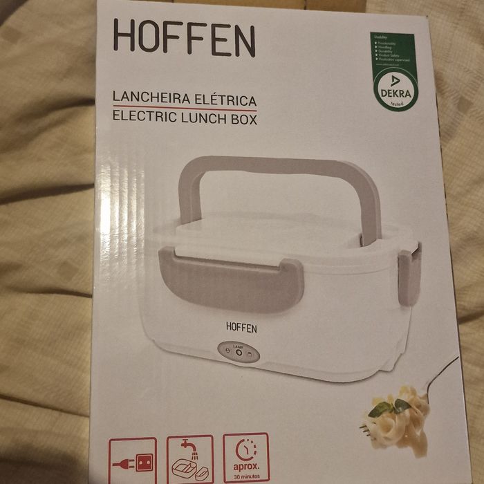 Electronic lunch box