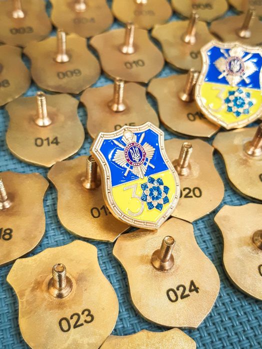 Таблички з гравіюванням, лазерне гравіювання табличок