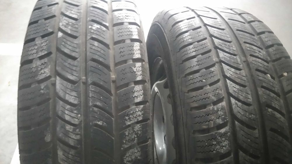 235/65/16C Continental Zima