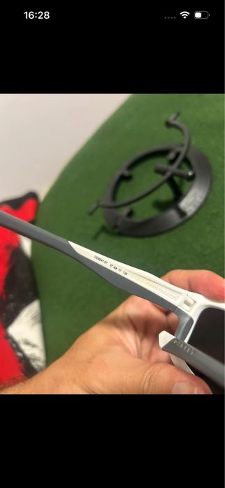 Oakley chainlink