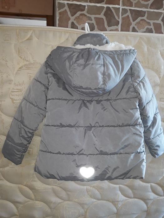 Продам фирменную парку-куртку курточку пуховик пальто