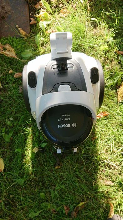 Odkurzacz bez workowy Bosch 700 W -